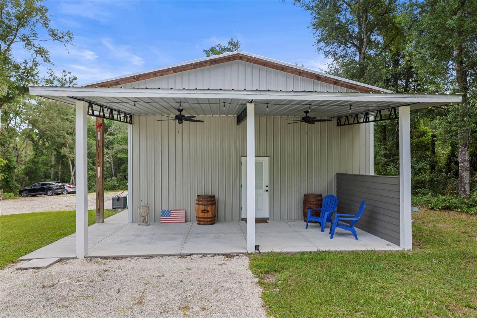 7218 Southeast Avenue, Webster, FL 33597