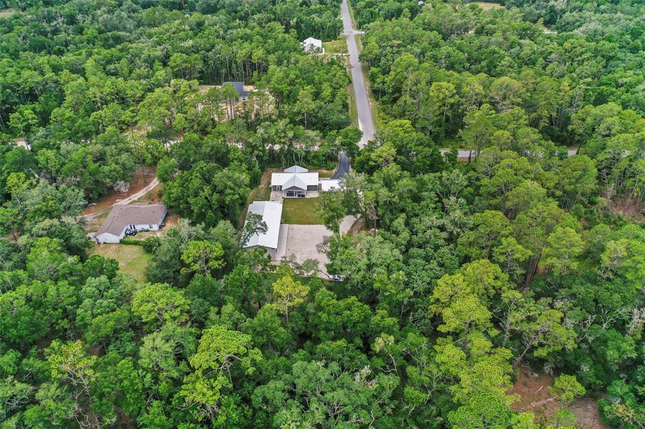 7218 Southeast Avenue, Webster, FL 33597