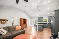 7218 Southeast Avenue, Webster, FL 33597