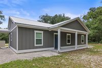 7218 Southeast Avenue, Webster, FL 33597