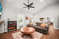 7218 Southeast Avenue, Webster, FL 33597