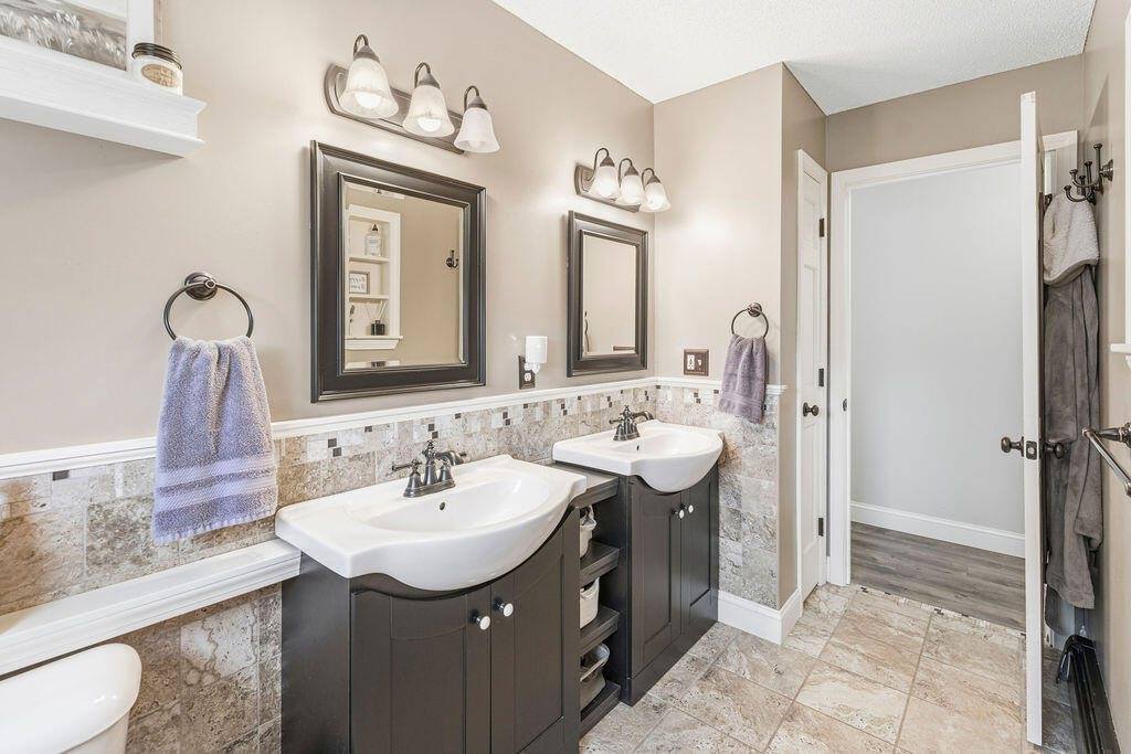 19 Forest Hill, Bucksport, ME 04416