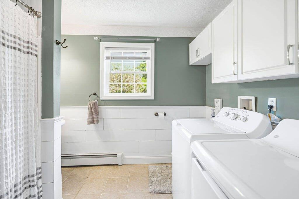 19 Forest Hill, Bucksport, ME 04416