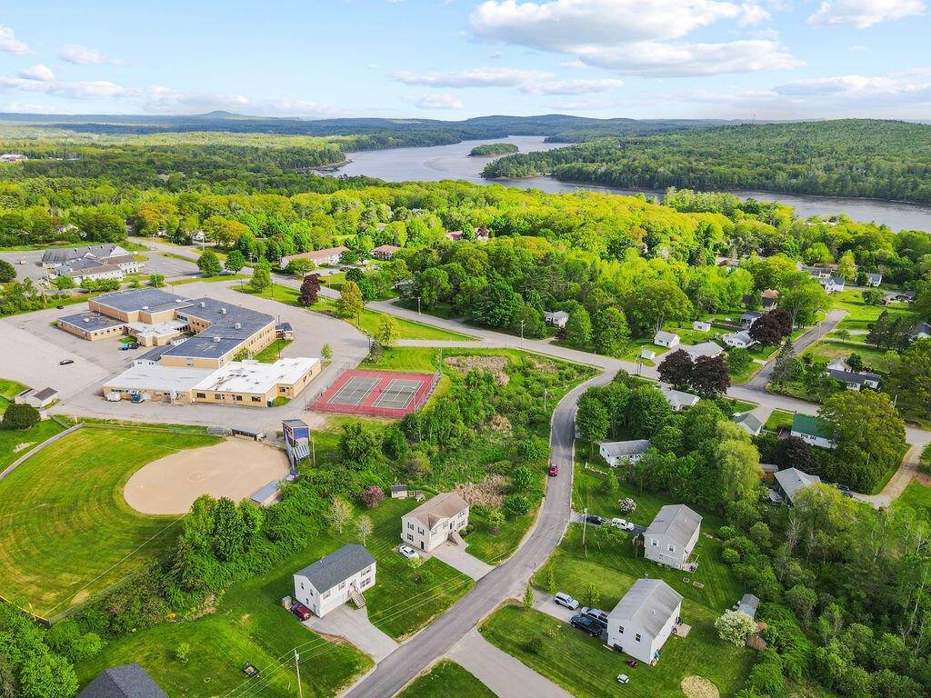 19 Forest Hill, Bucksport, ME 04416