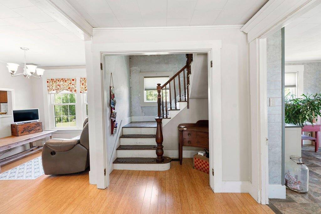 2 West Road, Abbot, ME 04406