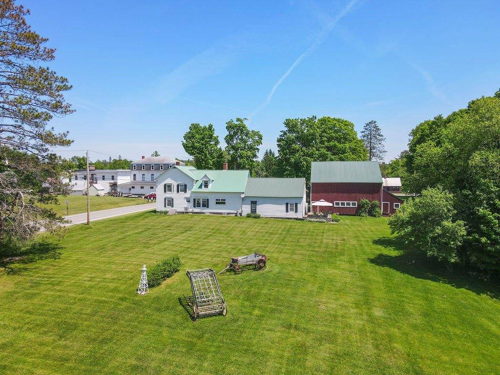 2 West Road, Abbot, ME 04406