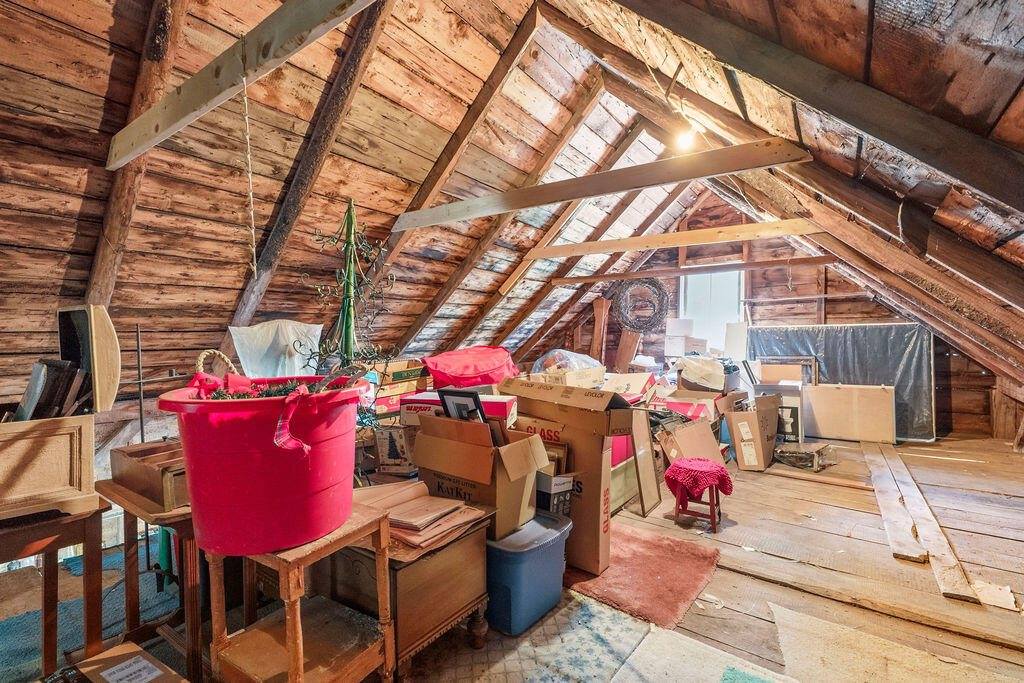 2 West Road, Abbot, ME 04406