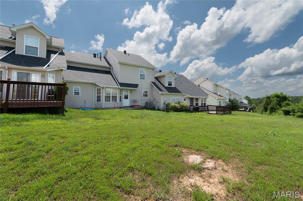 279 Carmel Valley Way, Saint Robert, MO 65584