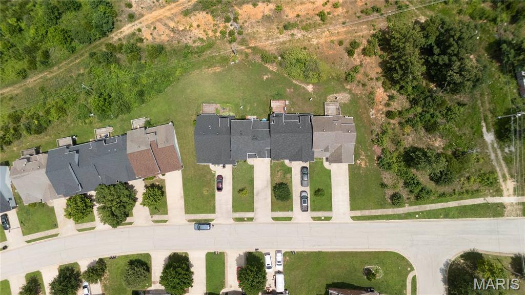 279 Carmel Valley Way, Saint Robert, MO 65584