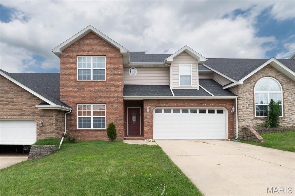 279 Carmel Valley Way, Saint Robert, MO 65584