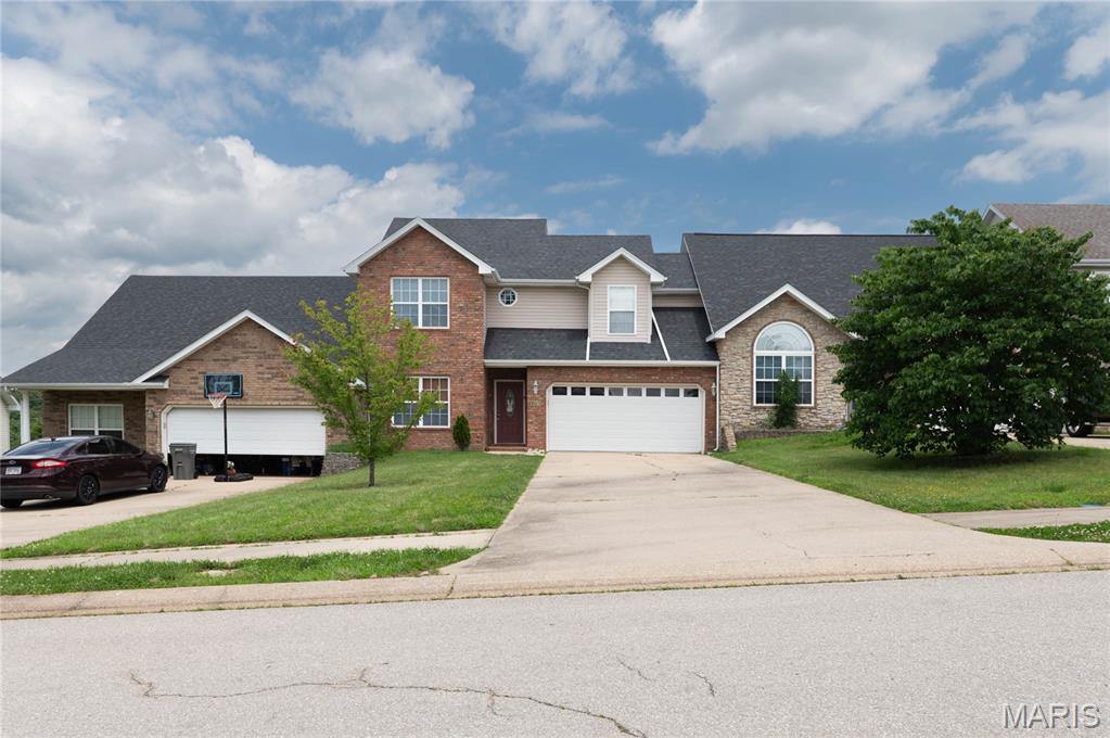 279 Carmel Valley Way, Saint Robert, MO 65584
