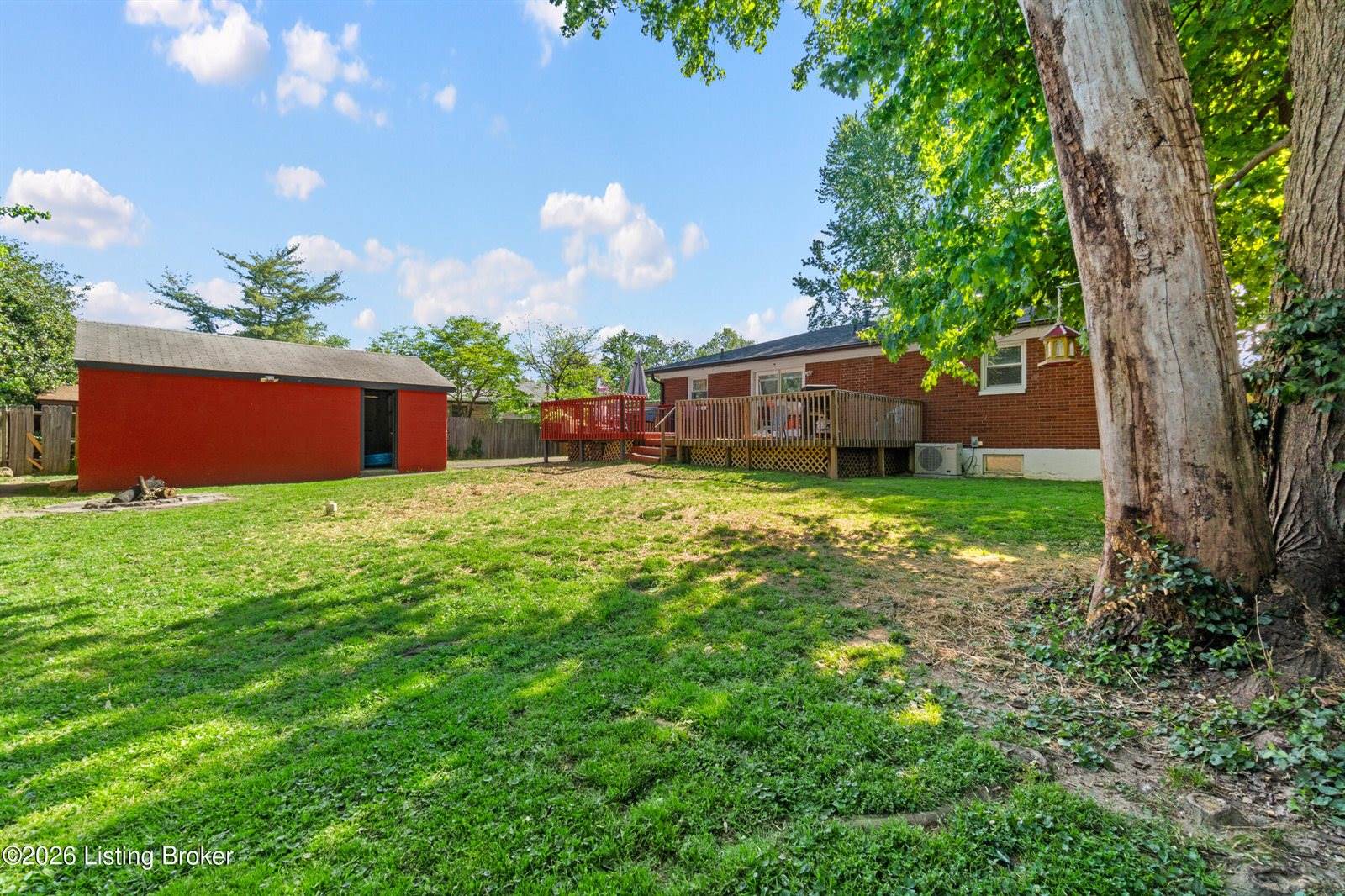 4318 Bayberry Dr, Louisville, KY 40216