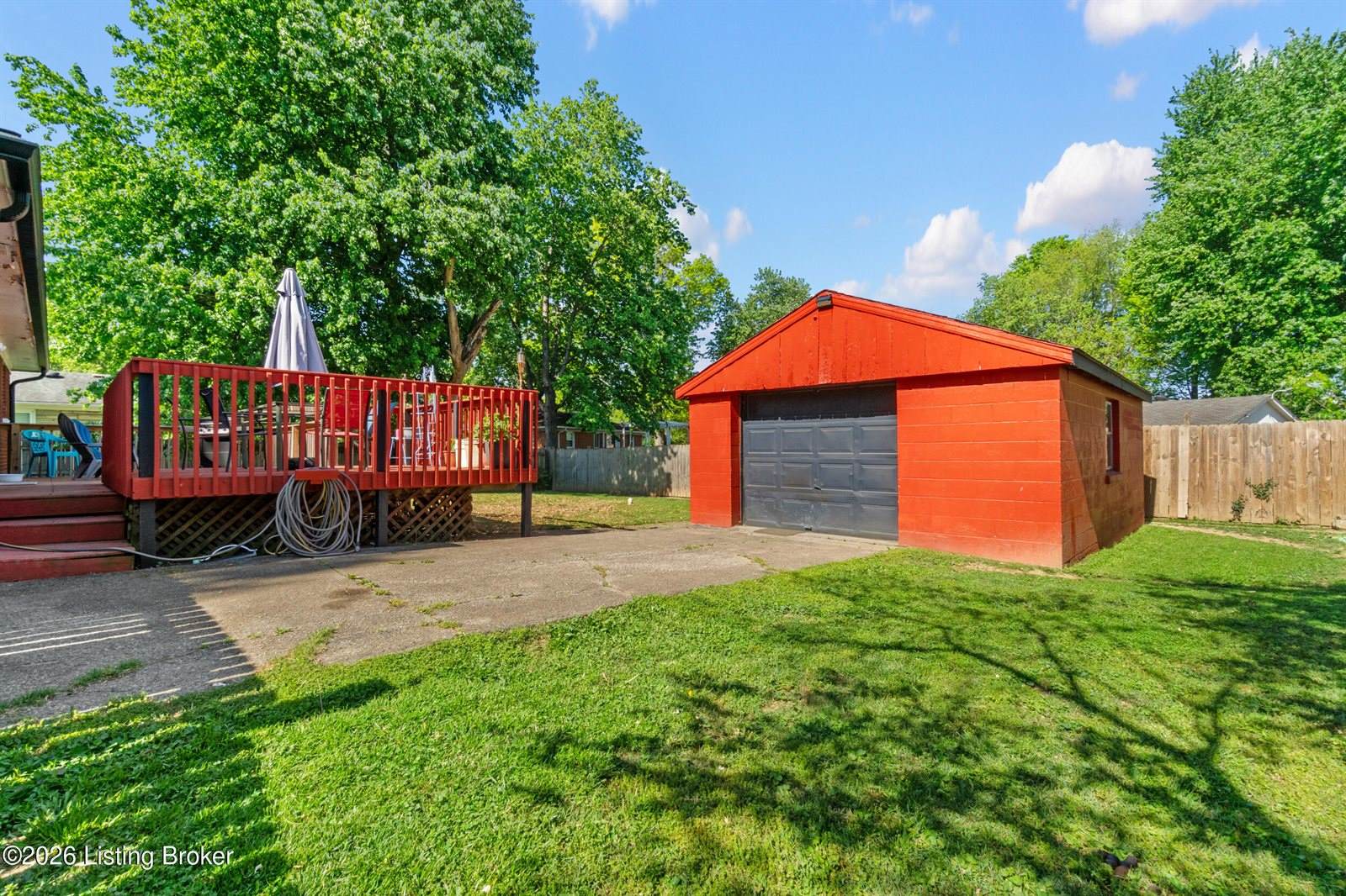 4318 Bayberry Dr, Louisville, KY 40216
