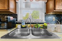 4318 Bayberry Dr, Louisville, KY 40216