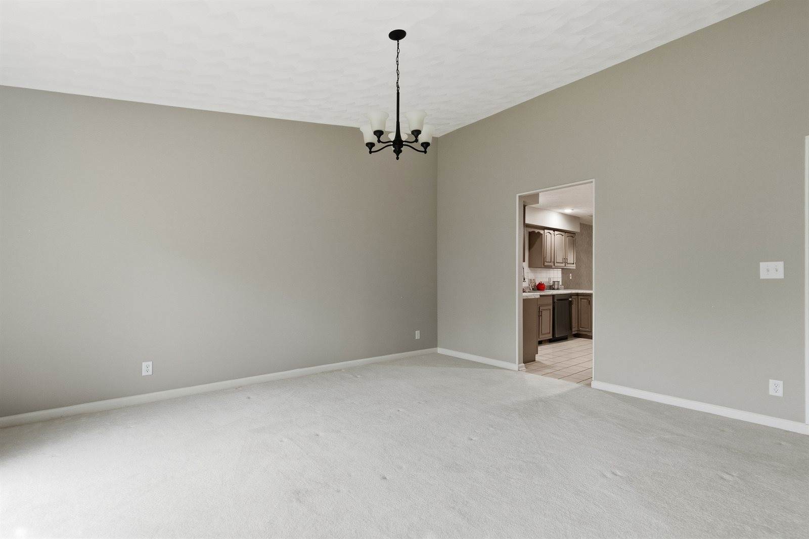 3362 Park 16th Street, Moline, IL 61265