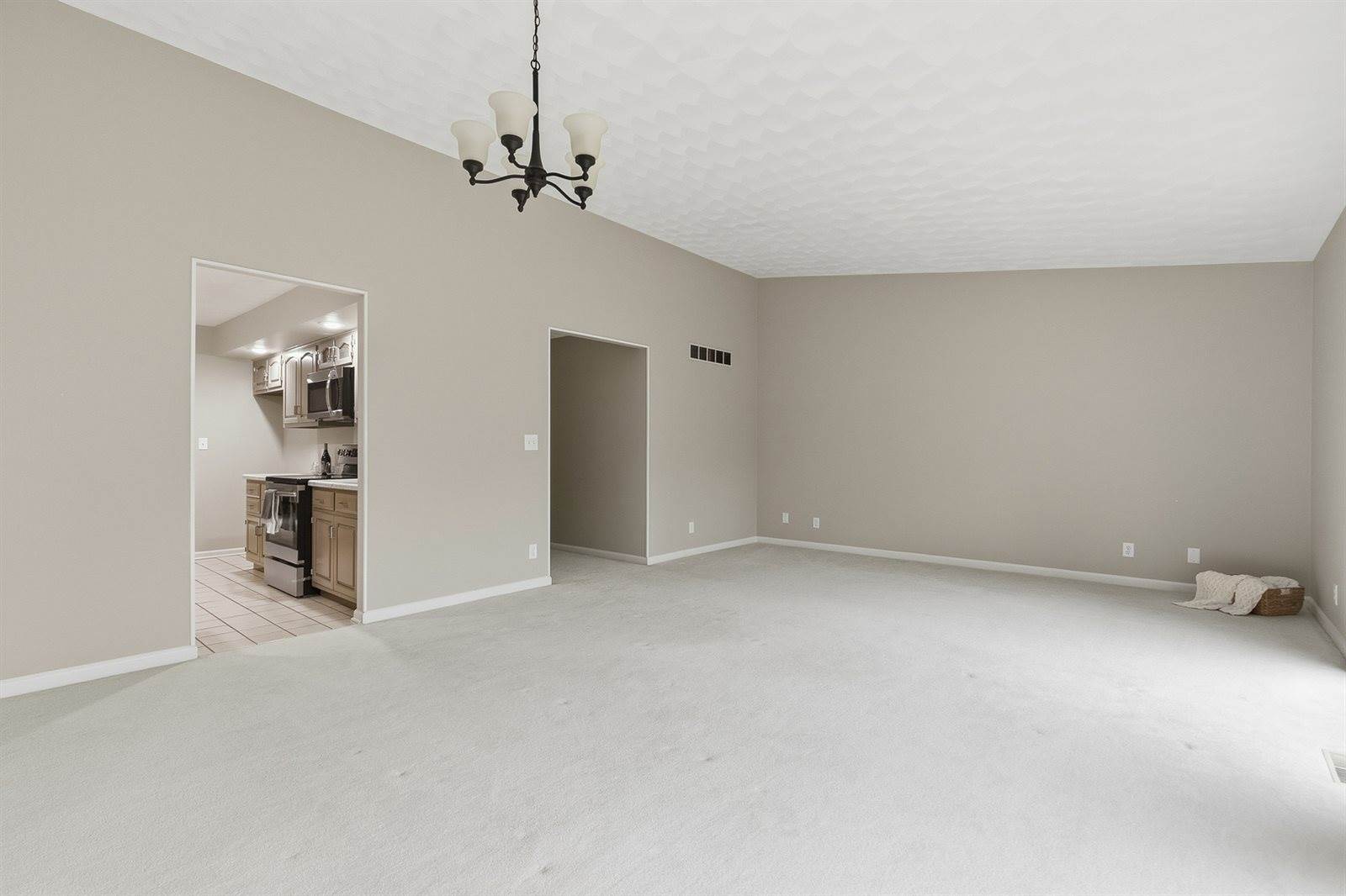 3362 Park 16th Street, Moline, IL 61265