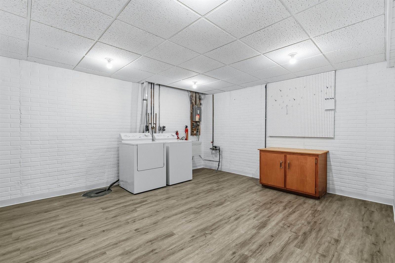 3362 Park 16th Street, Moline, IL 61265