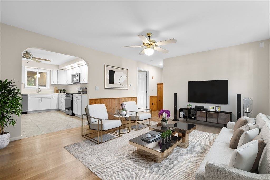 179 Pilgrim Rd, Haverhill, MA 01832