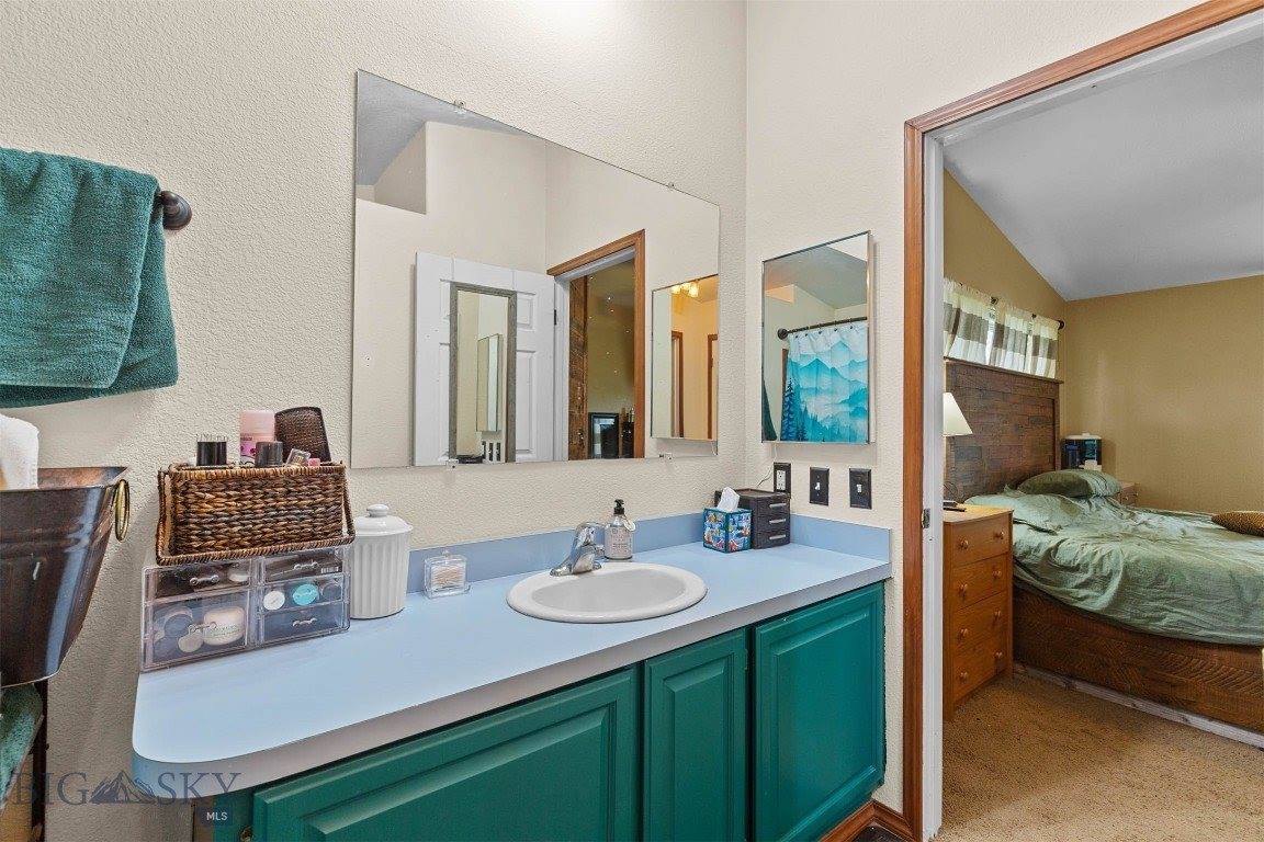 810 Golden West Drive, Belgrade, MT 59714