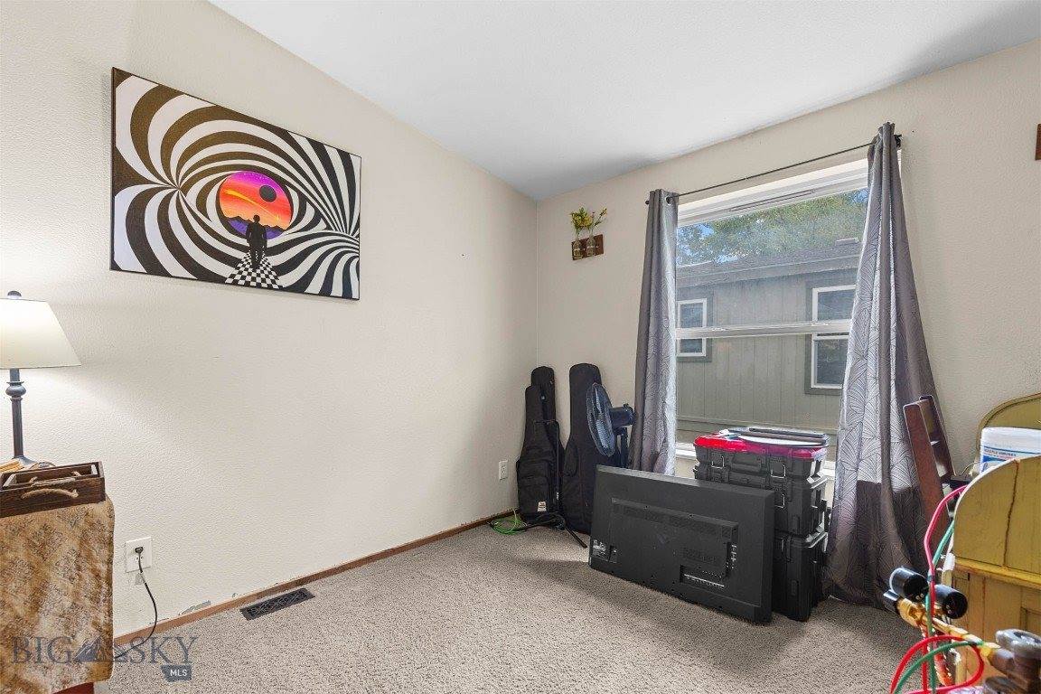 810 Golden West Drive, Belgrade, MT 59714