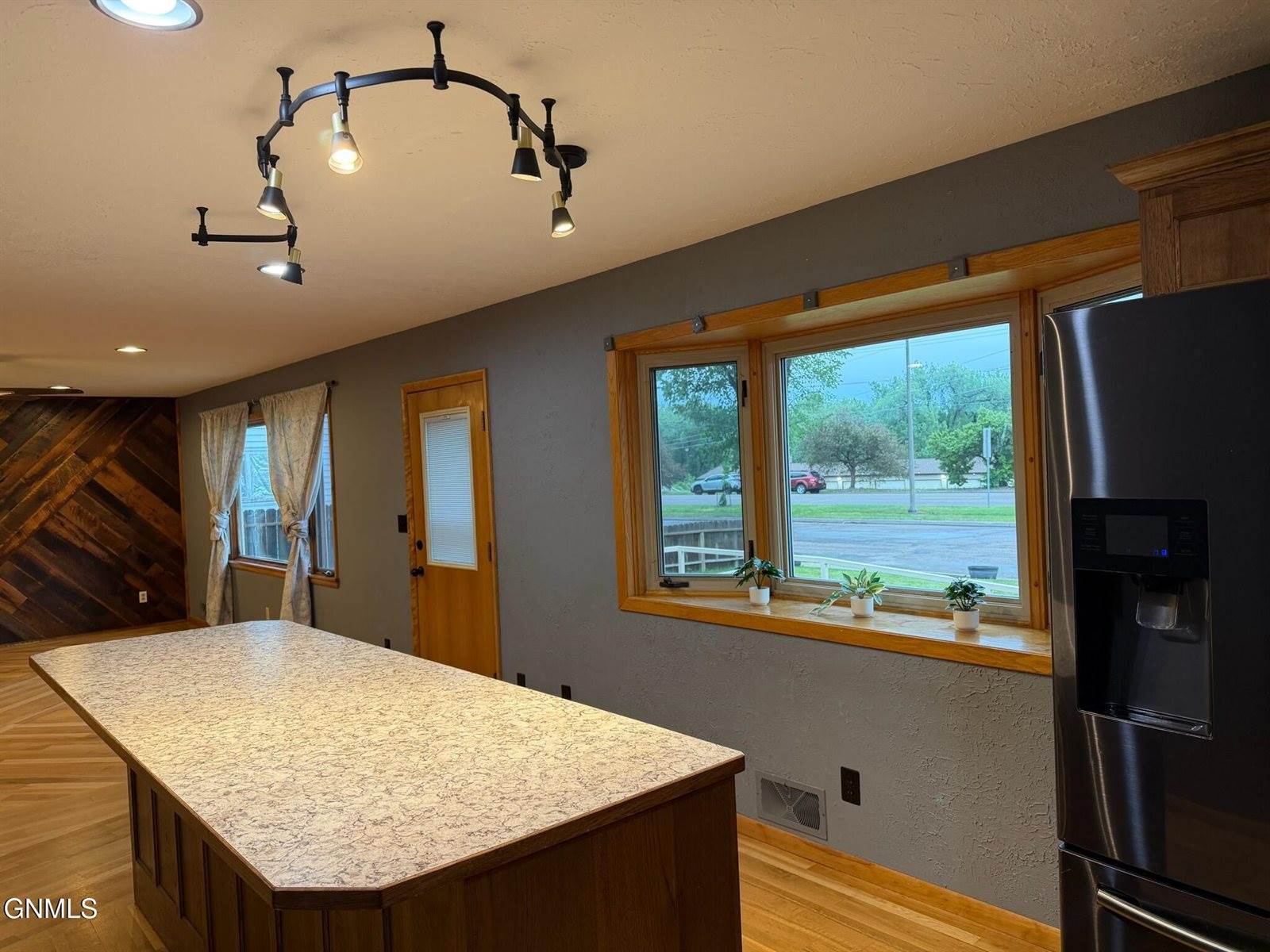 1134 Summit Boulevard, Bismarck, ND 58504