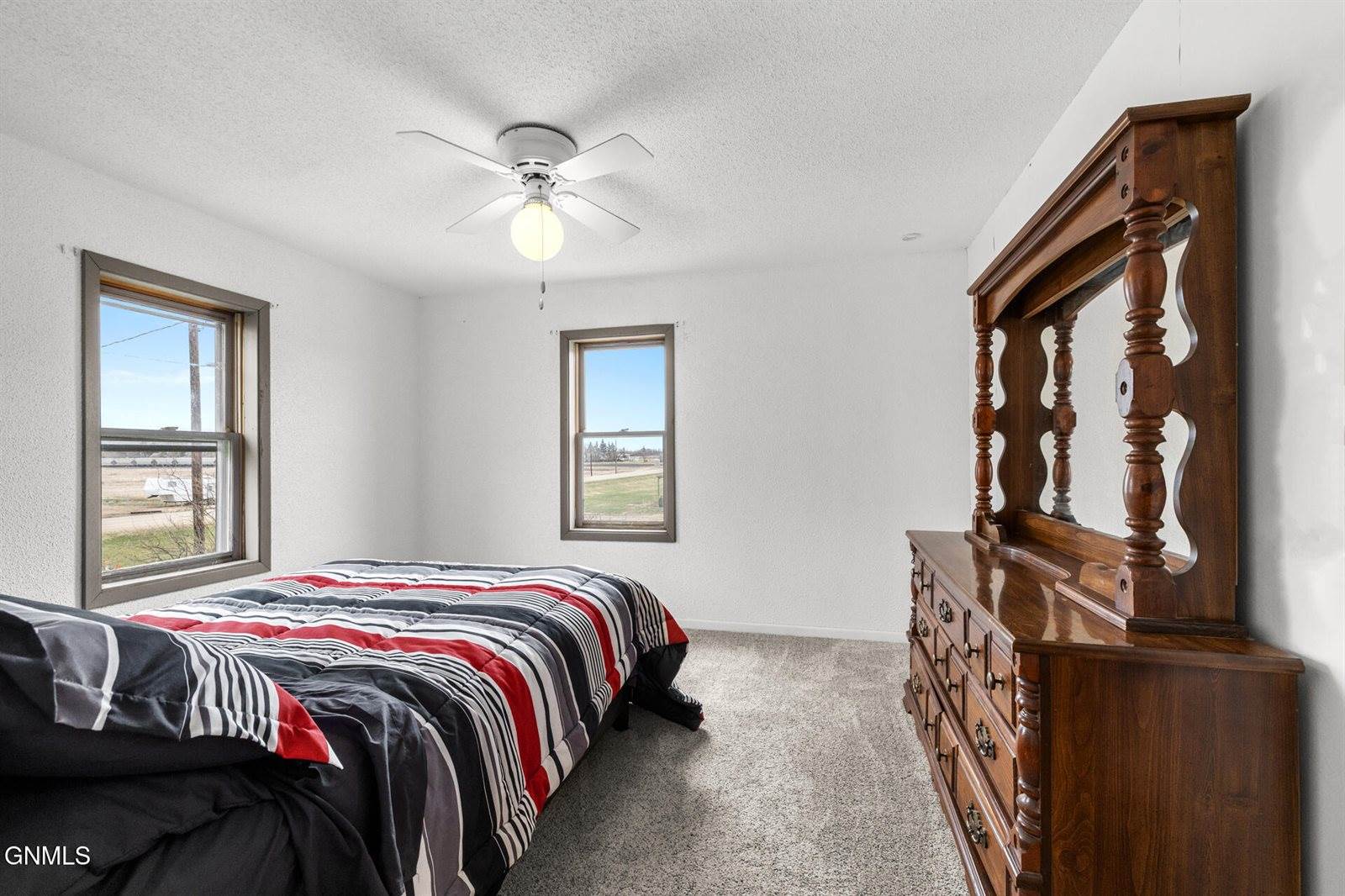 333 3rd Street West, Ross, ND 58776