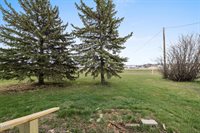 333 3rd Street West, Ross, ND 58776