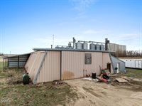 333 3rd Street West, Ross, ND 58776