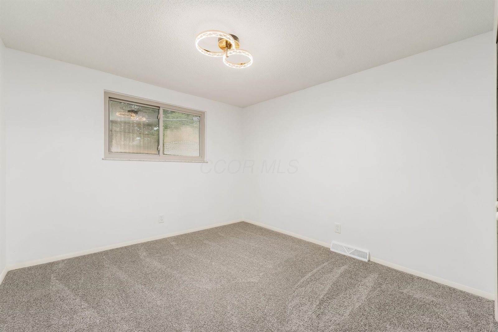 6571 Karl Road, Columbus, OH 43229