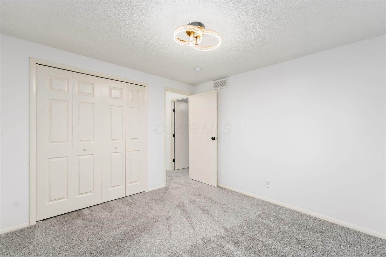 6571 Karl Road, Columbus, OH 43229