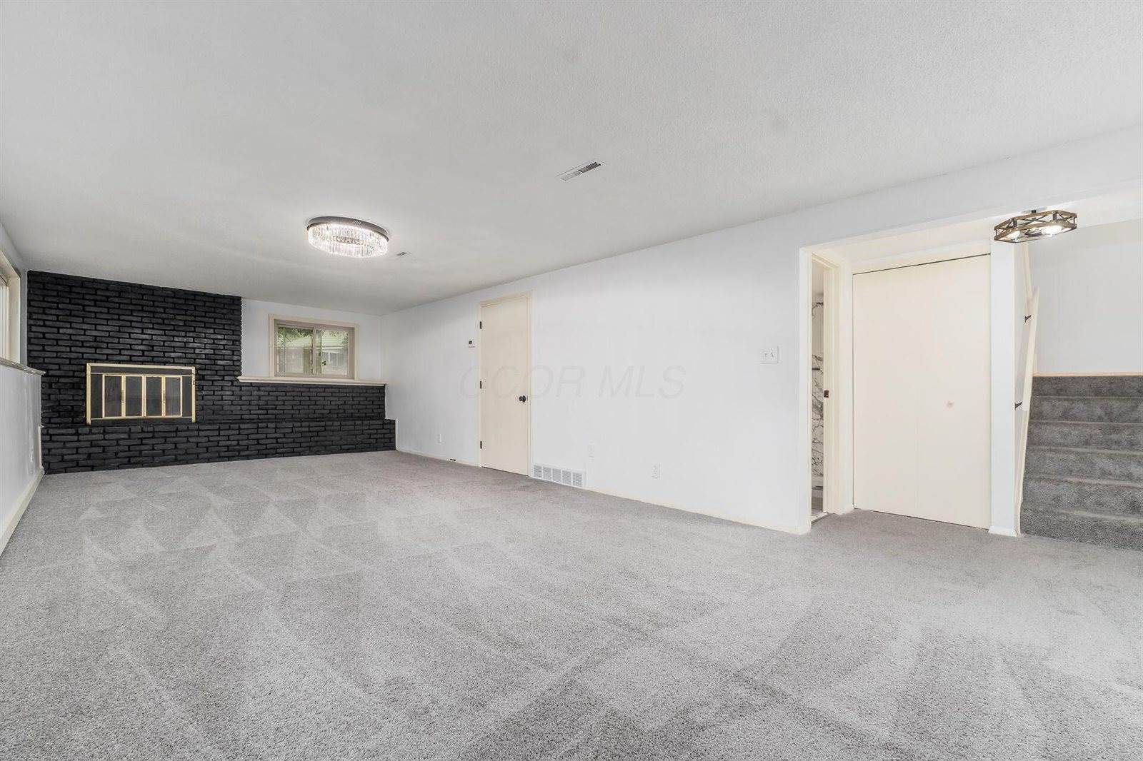 6571 Karl Road, Columbus, OH 43229