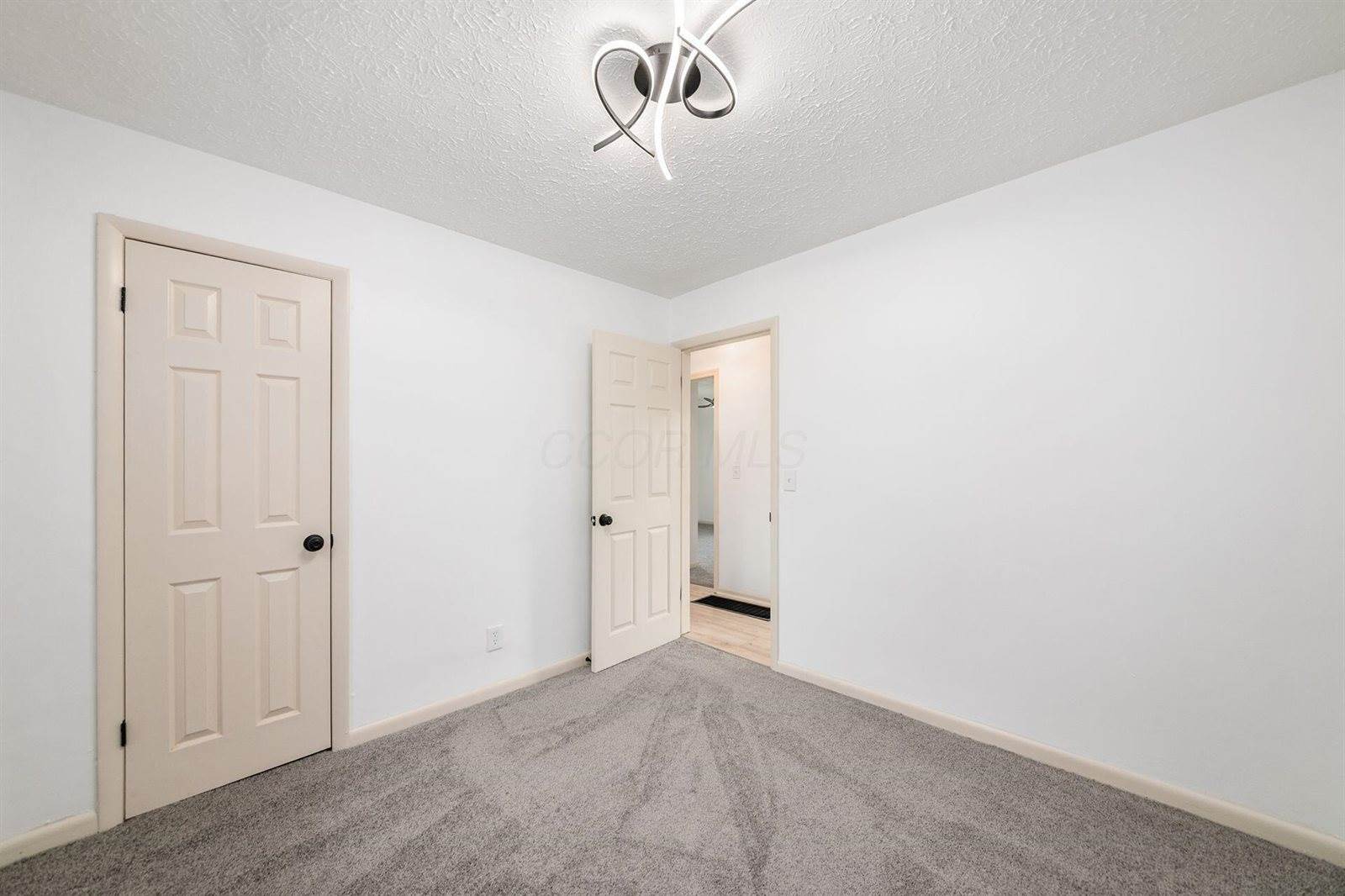4277 Beechgrove Drive, Grove City, OH 43123