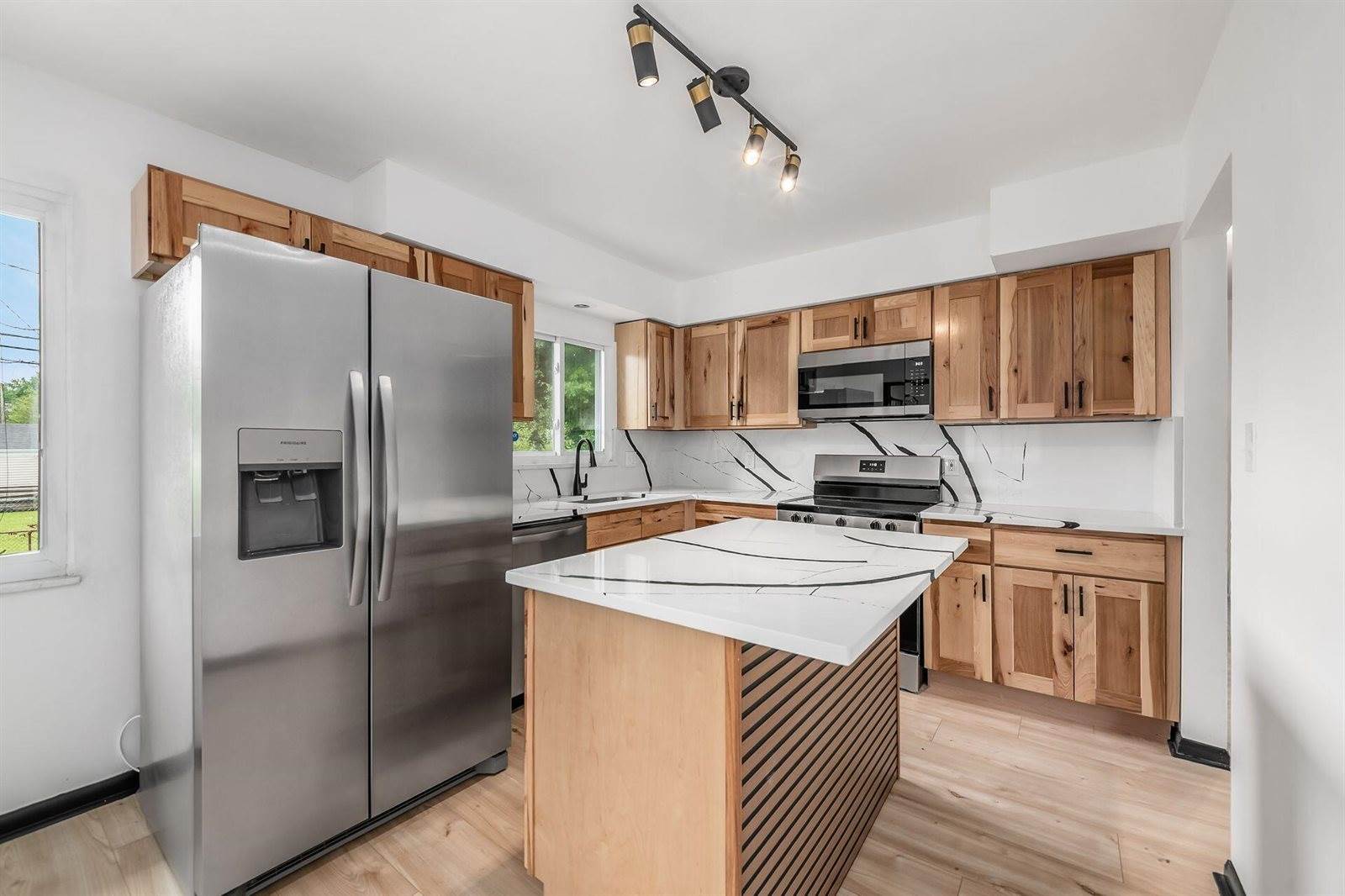 3941 Chrisview Drive, Columbus, OH 43227