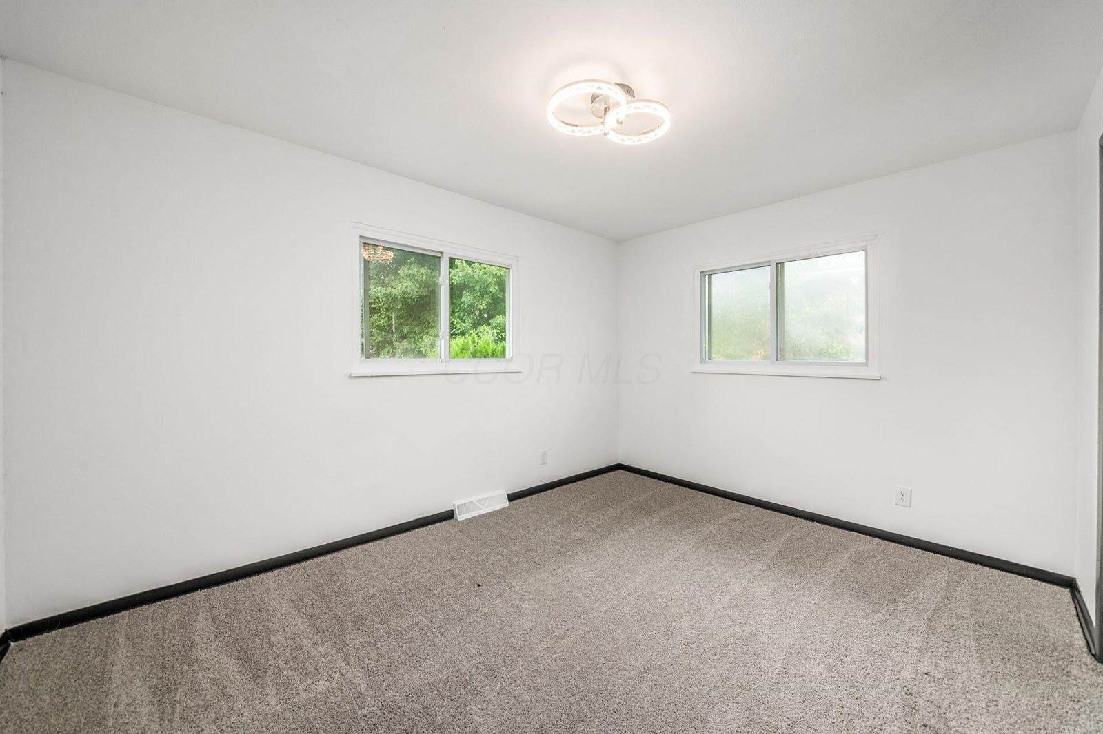 3941 Chrisview Drive, Columbus, OH 43227