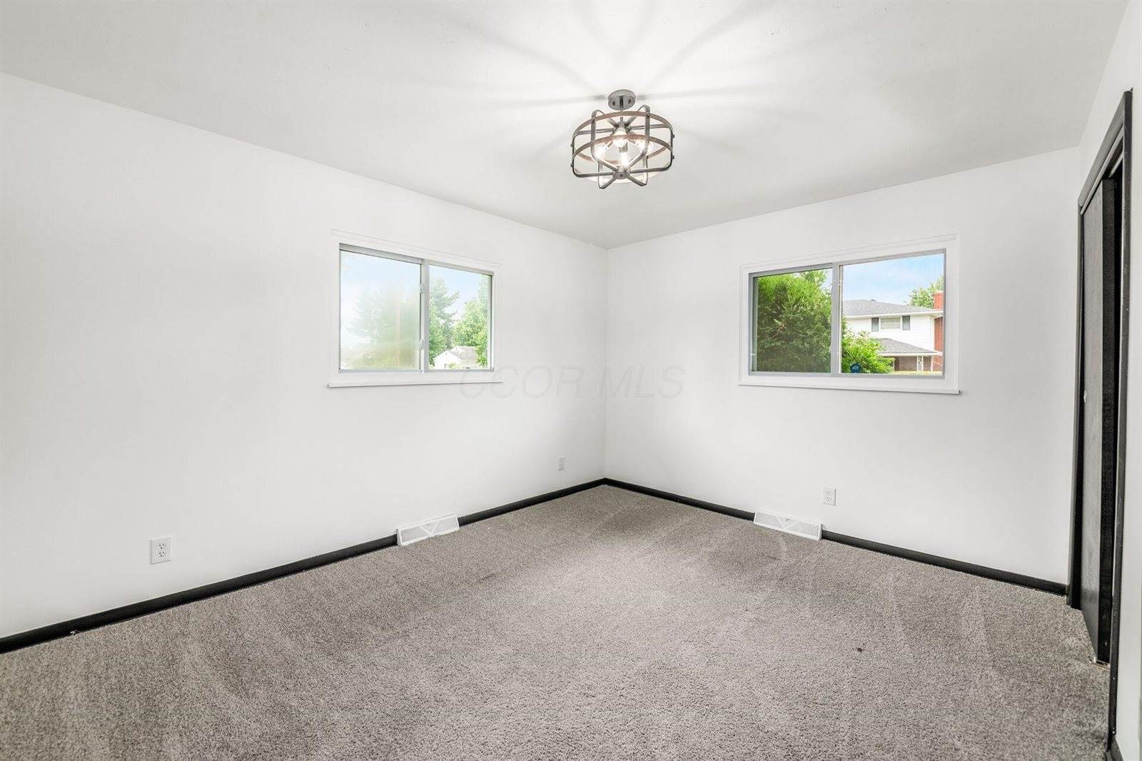 3941 Chrisview Drive, Columbus, OH 43227