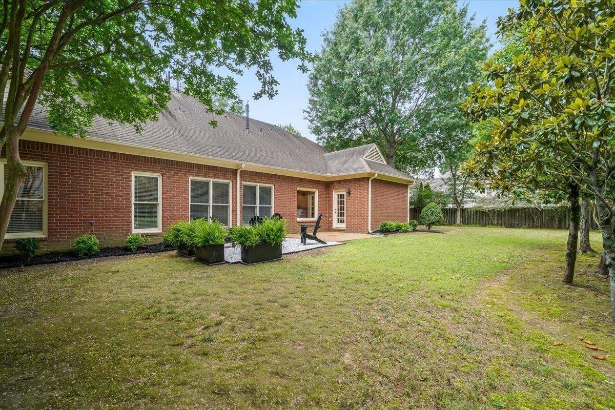 1876 Liles Ln, Collierville, TN 38017