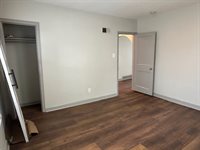 814 SW Orleans St, Topeka, KS 66606