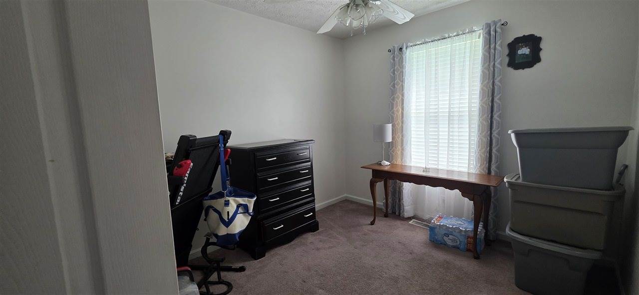 2046 Carneal Road, Oak Grove, KY 42262