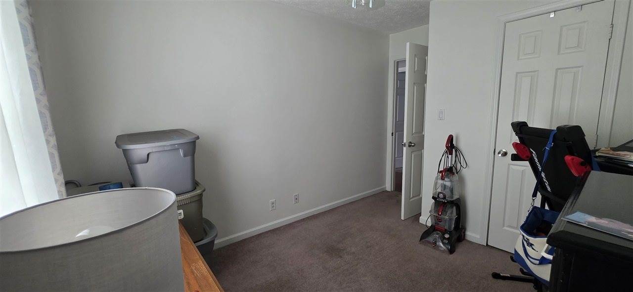 2046 Carneal Road, Oak Grove, KY 42262