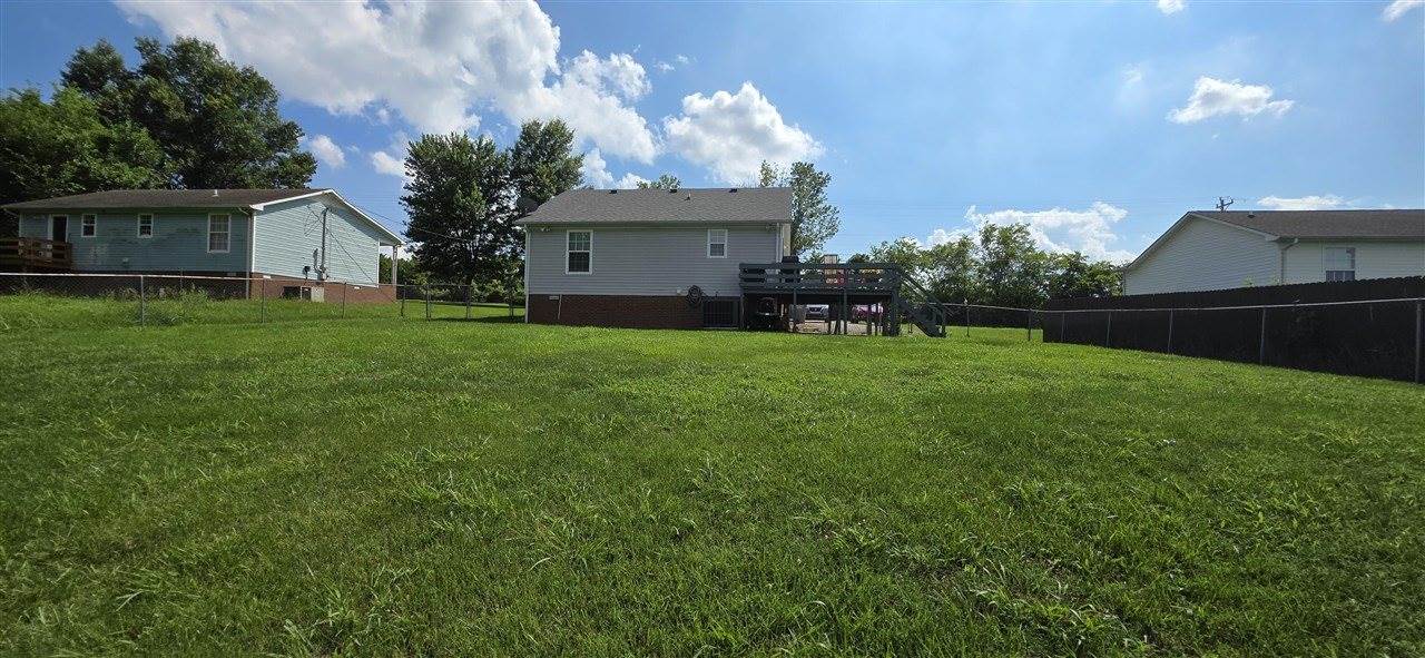 2046 Carneal Road, Oak Grove, KY 42262