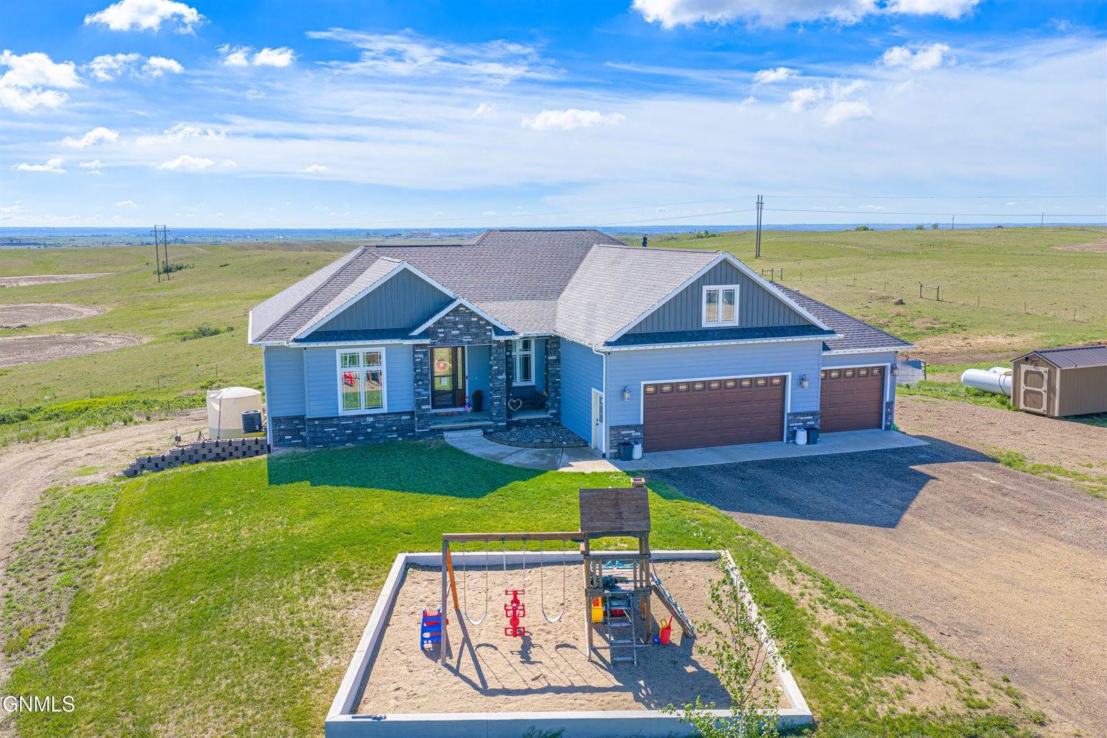 4934 145th Avenue NW, Williston, ND 58801