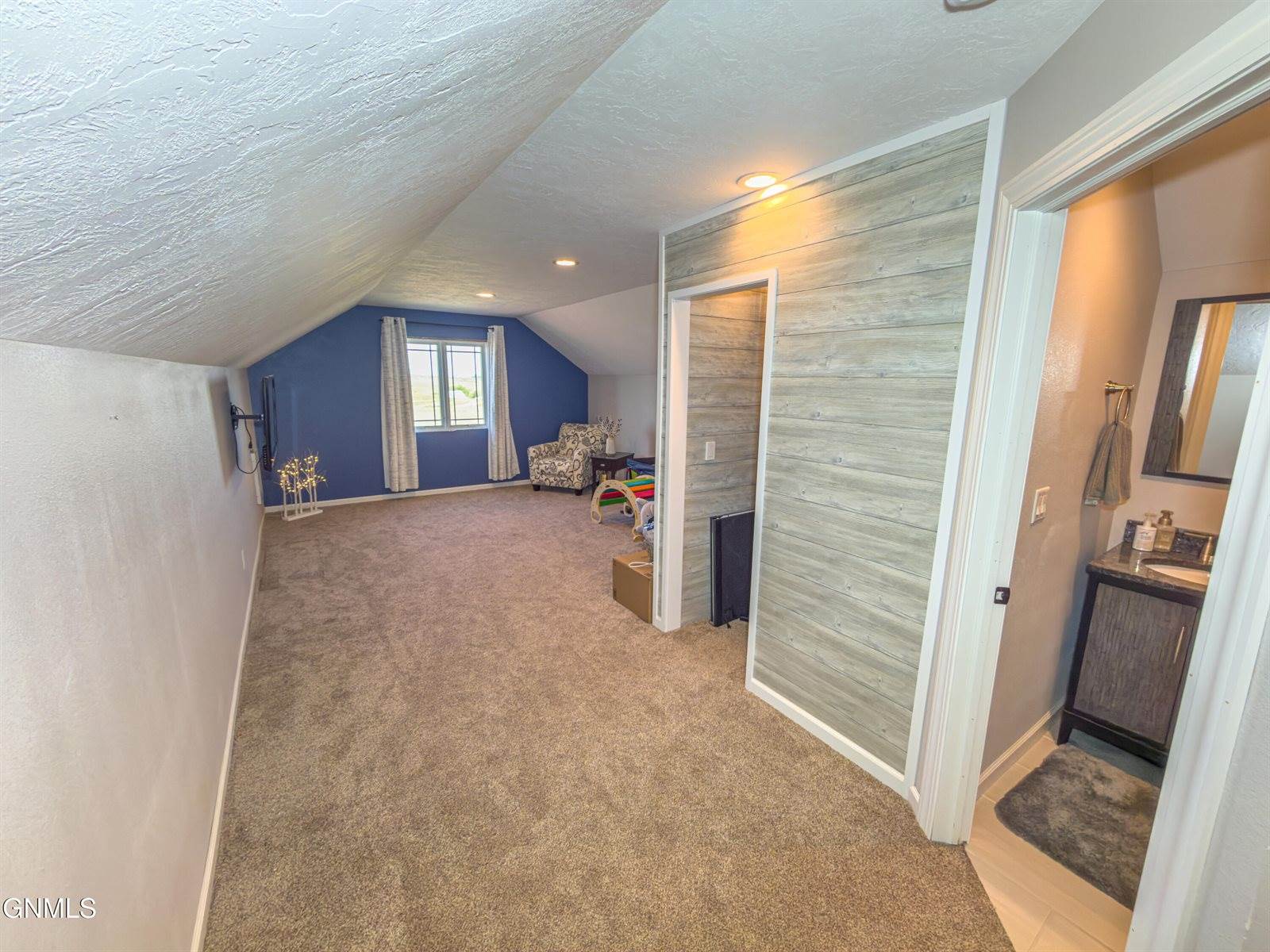 4934 145th Avenue NW, Williston, ND 58801