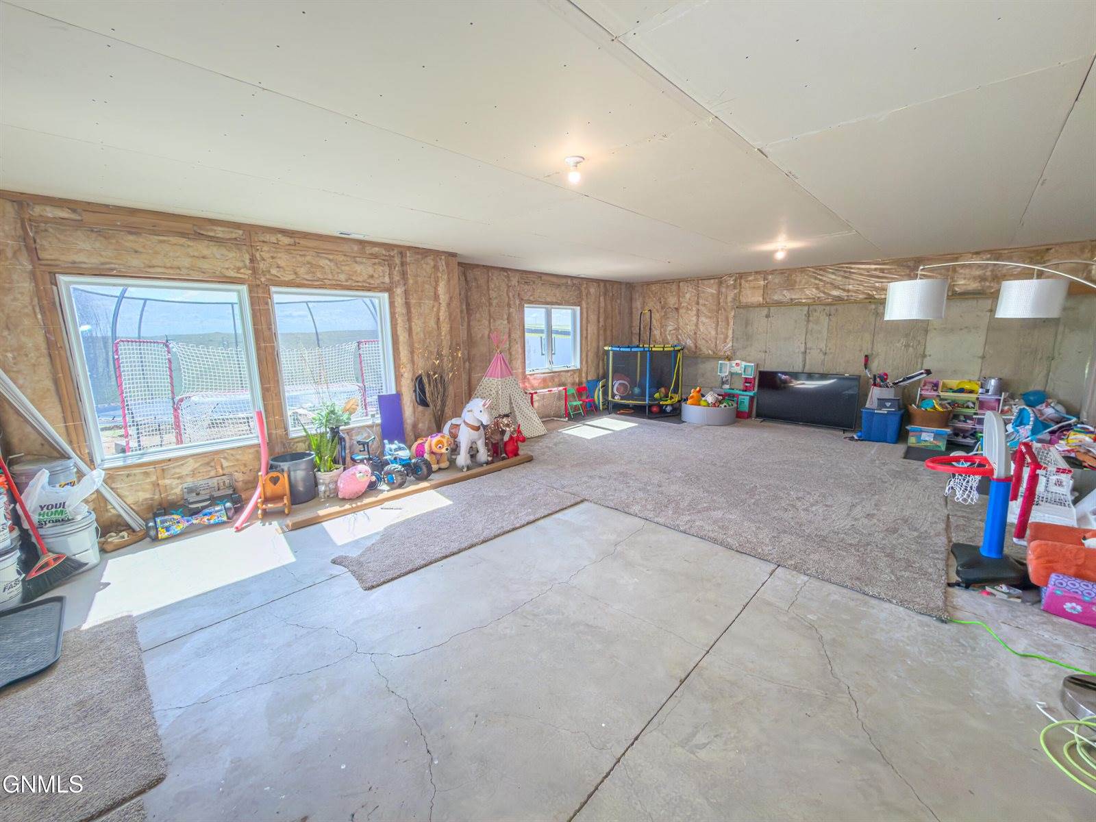 4934 145th Avenue NW, Williston, ND 58801