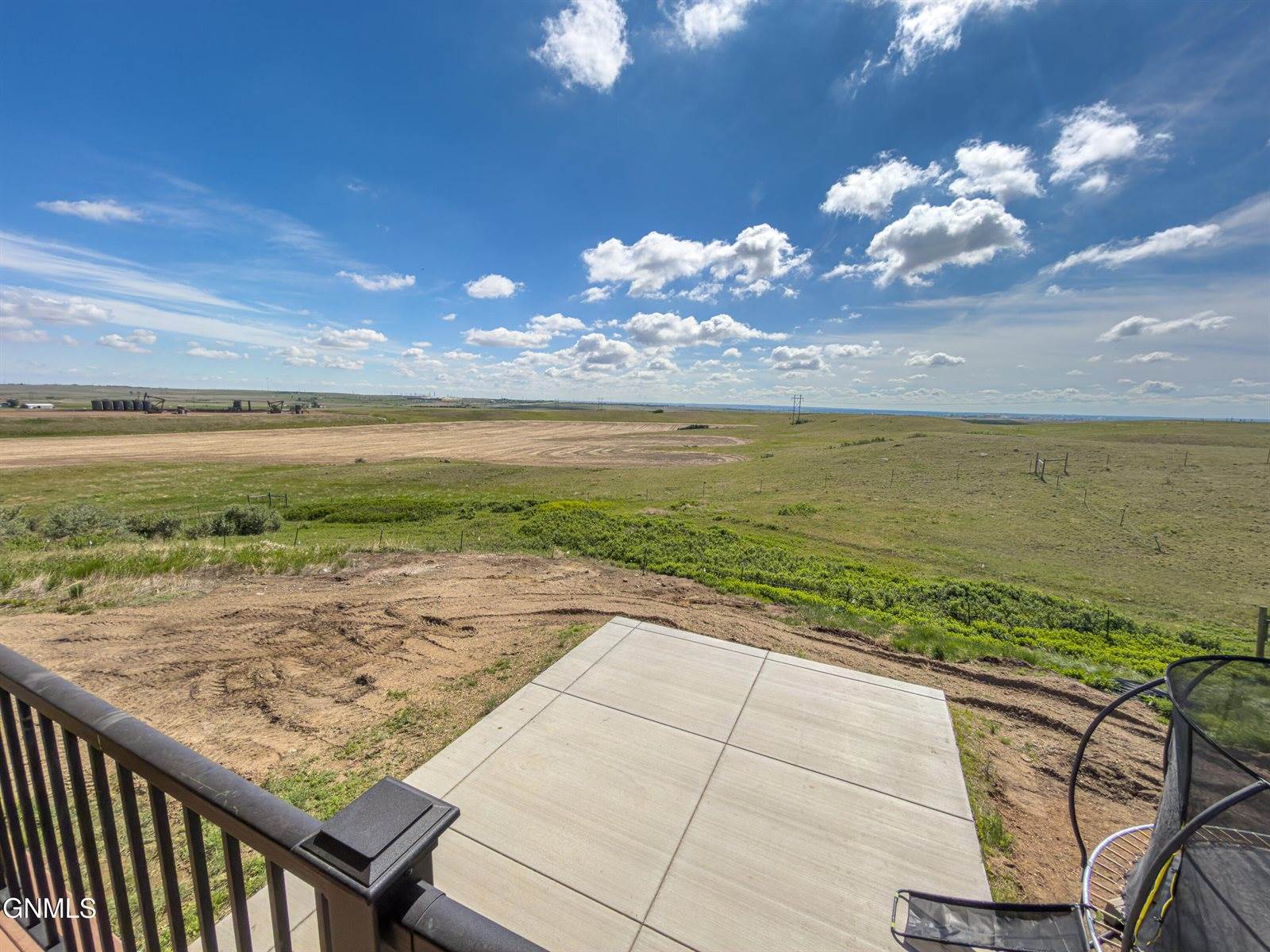 4934 145th Avenue NW, Williston, ND 58801