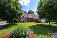 6103 Breckfield Court, Charlotte, NC 28278