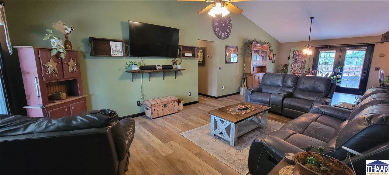 1039 Ewing, Clinton, IN 47842