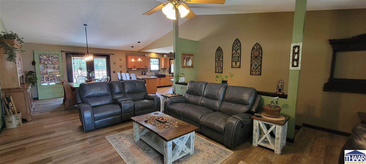 1039 Ewing, Clinton, IN 47842