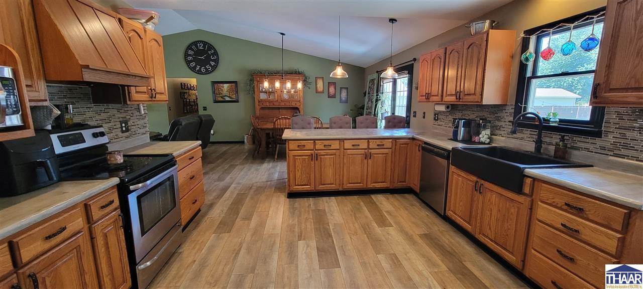 1039 Ewing, Clinton, IN 47842