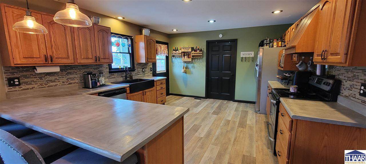 1039 Ewing, Clinton, IN 47842
