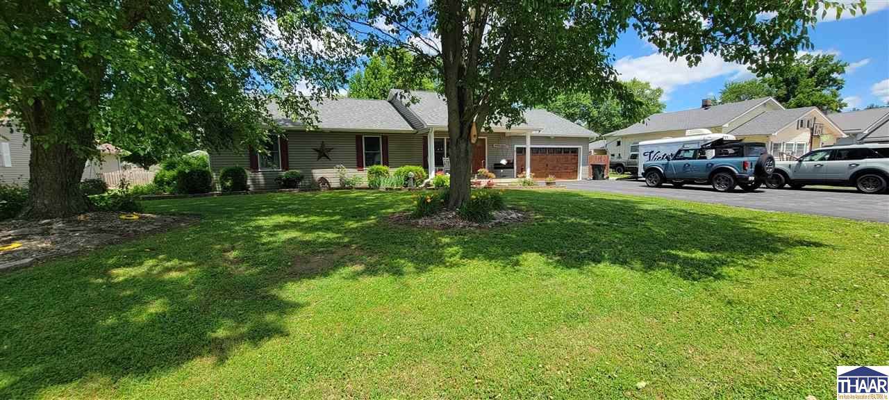 1039 Ewing, Clinton, IN 47842